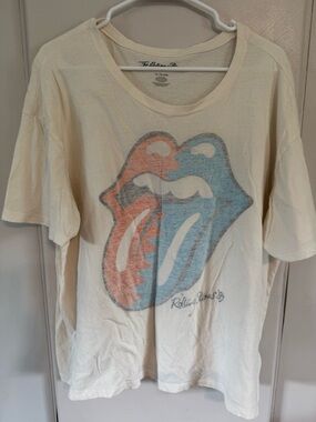 the Rolling Stones Cream Tee with Script Logo